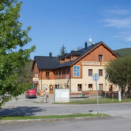 Pod Hrazi Hostel *